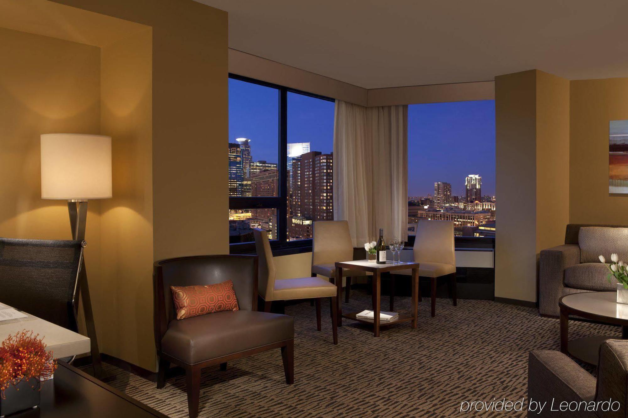 มิลเลนเนียม มินเนอาโปลิส Hotel มินนีแอโพลิส ภายนอก รูปภาพ